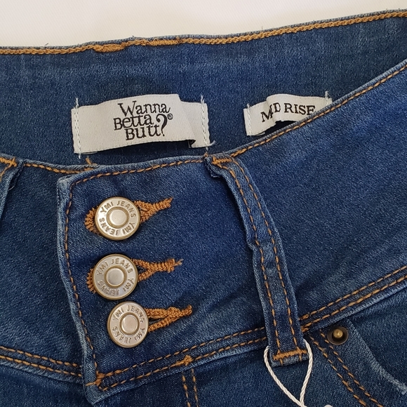 Midrise bermuda shorts - Picture 2 of 5